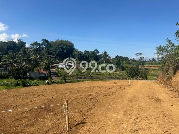 HARGA TERBAIK! Tanah di Cisarua, Luas 300m2m², Akses Jalan Raya, Cocok untuk Investasi HARGA TERBAIK! Tanah di Cisarua, Luas 300m2m², Akses Jalan Raya, Cocok untuk Investasi