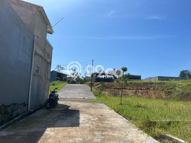 HARGA MENARIK! Tanah Kawasan Megamendung, Luas 295m², Lingkungan Asri, Bebas Banjir HARGA MENARIK! Tanah Kawasan Megamendung, Luas 295m², Lingkungan Asri, Bebas Banjir