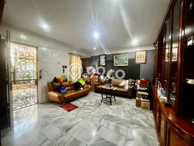 Rumah Elit LB 425m2 Siap Pakai Desain Elegan di Muara Karang, Jakarta Utara Rumah Elit LB 425m2 Siap Pakai Desain Elegan di Muara Karang, Jakarta Utara