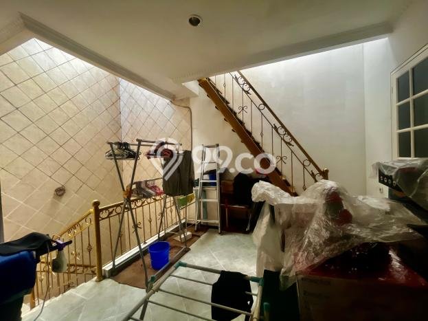 Rumah Elit LB 425m2 Siap Pakai Desain Elegan di Muara Karang, Jakarta Utara Rumah Elit LB 425m2 Siap Pakai Desain Elegan di Muara Karang, Jakarta Utara