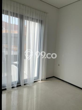 Rumah Elit LB 270m2 Siap Huni Desain Elegan di Pluit, Jakarta Utara Rumah Elit LB 270m2 Siap Huni Desain Elegan di Pluit, Jakarta Utara