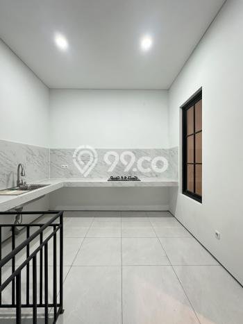 Ready to Use! Luxury House LT 120m2 Desain Modern di Muara Karang Ready to Use! Luxury House LT 120m2 Desain Modern di Muara Karang