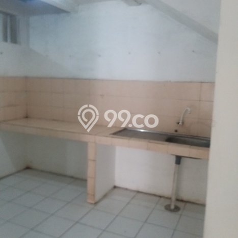 Rumah Strategis di Sunter, 3 KM, Lingkungan Nyaman, Luas 105m² Bangunan 180m² Rumah Strategis di Sunter, 3 KM, Lingkungan Nyaman, Luas 105m² Bangunan 180m²