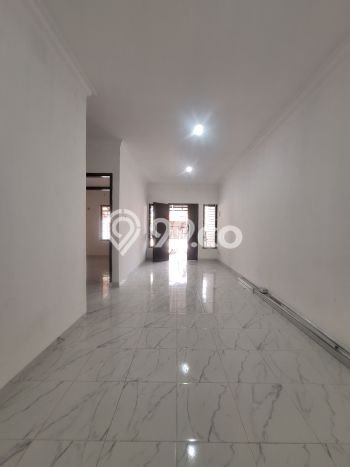 Rumah kawasan Duren Sawit, Ready, 2 KT, Dekat Duren Sawit, Jakarta Timur, Jakarta Timur, Luas 96m² LB 100m² Rumah kawasan Duren Sawit, Ready, 2 KT, Dekat Duren Sawit, Jakarta Timur, Jakarta Timur, Luas 96m² LB 100m²