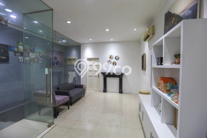 Ruko Paling Dicari LB 216m2 Dijual di Gambir Ruko Paling Dicari LB 216m2 Dijual di Gambir