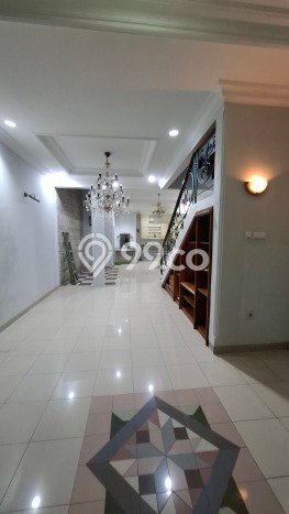 Rumah Disewakan Jakarta Barat LT 180m2 LB 380m2 Area Tamansari Rumah Disewakan Jakarta Barat LT 180m2 LB 380m2 Area Tamansari