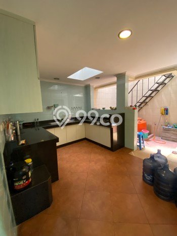 Rumah di Kelapa Gading, 4 KT, Akses Universitas, LT 132m² LB 264m² Rumah di Kelapa Gading, 4 KT, Akses Universitas, LT 132m² LB 264m²