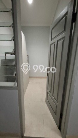 Rumah Disewakan Jakarta Barat LT 180m2 LB 380m2 Area Tamansari Rumah Disewakan Jakarta Barat LT 180m2 LB 380m2 Area Tamansari