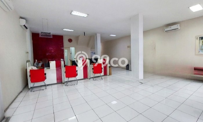 Ruko Area Strategis Kawasan , Luas 650m2m², Jalur Utama Ruko Area Strategis Kawasan , Luas 650m2m², Jalur Utama