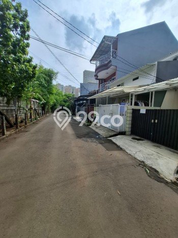 Rumah Asri area Kelapa Gading, 2 KM, Bebas Banjir Rumah Asri area Kelapa Gading, 2 KM, Bebas Banjir