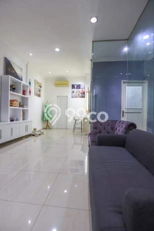Ruko Paling Dicari LB 216m2 Dijual di Gambir Ruko Paling Dicari LB 216m2 Dijual di Gambir