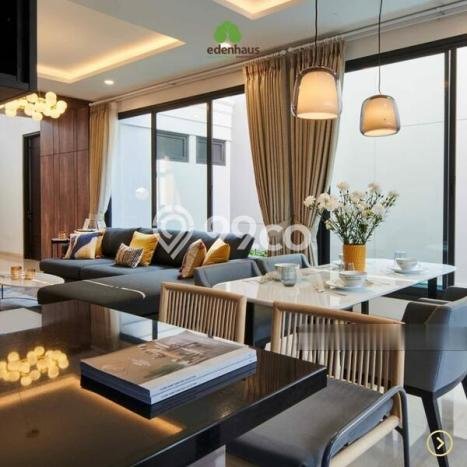 Rumah di TB Simatupang, Jakarta Selatan, LT 240m² LB 227m² Rumah di TB Simatupang, Jakarta Selatan, LT 240m² LB 227m²