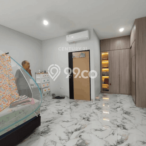 Hunian Elit LB 170m2 Siap Pakai Desain Elegan di Meruya, Jakarta Barat Hunian Elit LB 170m2 Siap Pakai Desain Elegan di Meruya, Jakarta Barat