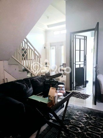 Rumah Modern 3 KT di Cipedak Jakarta Selatan Unfurnished Rumah Modern 3 KT di Cipedak Jakarta Selatan Unfurnished