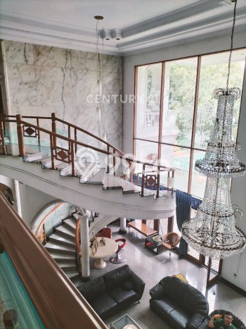 Hunian Elit LB 679m2 Siap Huni Desain Elegan di Joglo, Jakarta Barat Hunian Elit LB 679m2 Siap Huni Desain Elegan di Joglo, Jakarta Barat