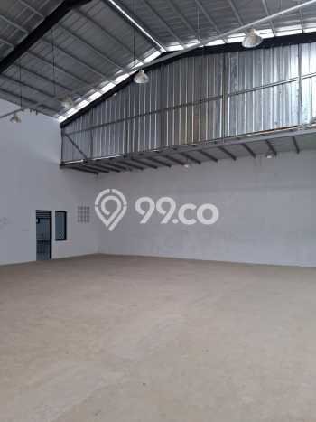 Disewakan Gudang komersial di Cakung luas bangunan 800m2 Disewakan Gudang komersial di Cakung luas bangunan 800m2