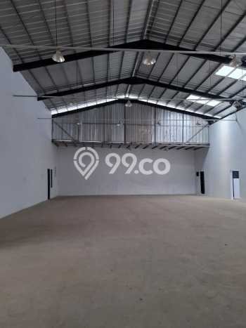 Disewakan Gudang komersial di Cakung luas bangunan 800m2 Disewakan Gudang komersial di Cakung luas bangunan 800m2