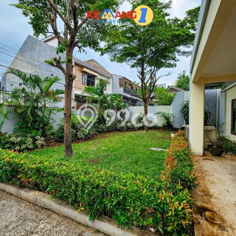 Ready to Use! Premium House LT 1000m2 Desain Elegan di Kemang Ready to Use! Premium House LT 1000m2 Desain Elegan di Kemang