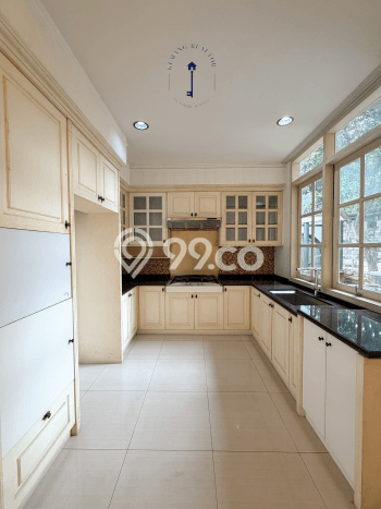 Ready to Use! Luxury House LT 1390m2 Desain Modern di Pondok Labu Ready to Use! Luxury House LT 1390m2 Desain Modern di Pondok Labu