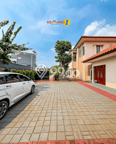 Siap Huni Rumah Mewah 5 Kamar di Kebayoran Baru Dekat ke Mana Saja Siap Huni Rumah Mewah 5 Kamar di Kebayoran Baru Dekat ke Mana Saja