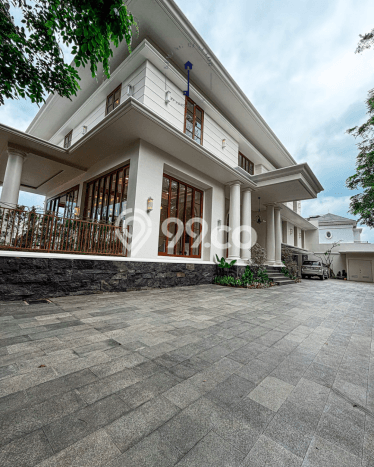 Jual Rumah Luas Megah Dengan View Eksklusif di Kemang, Jakarta Selatan Jual Rumah Luas Megah Dengan View Eksklusif di Kemang, Jakarta Selatan
