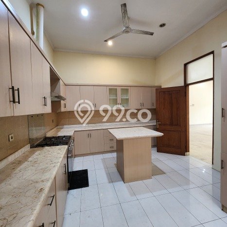 Rumah Elit Modern Tanpa Renovasi di Kemang Jakarta Selatan Rumah Elit Modern Tanpa Renovasi di Kemang Jakarta Selatan