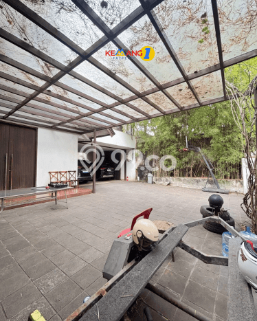 For Sale! Luxury House LT 1000m2 Desain Elegan di Kemang For Sale! Luxury House LT 1000m2 Desain Elegan di Kemang