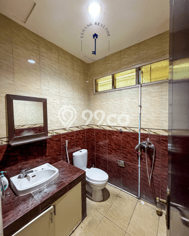 Hunian Elit LB 577m2 Siap Huni Desain Elegan di Kemang, Jakarta Selatan Hunian Elit LB 577m2 Siap Huni Desain Elegan di Kemang, Jakarta Selatan