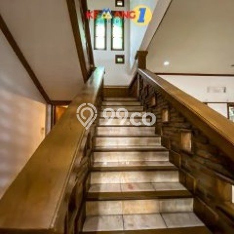 Dijual Rumah Mewah Megah Dengan View Eksklusif di Lenteng Agung, Jakarta Selatan Dijual Rumah Mewah Megah Dengan View Eksklusif di Lenteng Agung, Jakarta Selatan