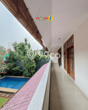 Hunian Ideal dengan LT 630m2 & LB 265m2 Dikontrakkan di Kemang Hunian Ideal dengan LT 630m2 & LB 265m2 Dikontrakkan di Kemang