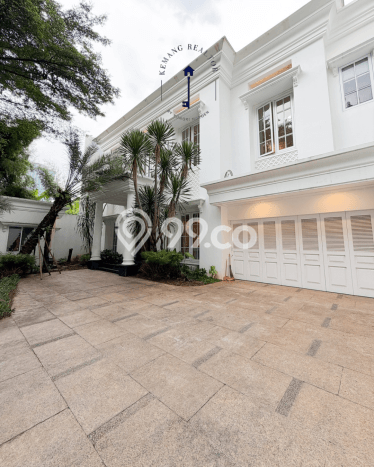 Dijual Rumah Luas Elegan Dengan View Eksklusif di Pondok Indah, Jakarta Selatan Dijual Rumah Luas Elegan Dengan View Eksklusif di Pondok Indah, Jakarta Selatan
