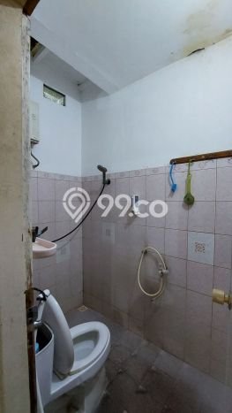 For Sale Rumah 4 Kamar Lokasi Strategis Nyaman dan Strategis di Kebon Jeruk For Sale Rumah 4 Kamar Lokasi Strategis Nyaman dan Strategis di Kebon Jeruk