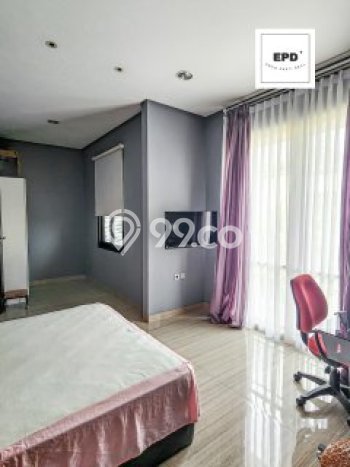 Disewakan! Rumah 4 Kamar Tidur &
3 Kamar Mandi di Kemang, Jakarta Selatan Disewakan! Rumah 4 Kamar Tidur &
3 Kamar Mandi di Kemang, Jakarta Selatan