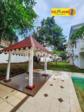 Jual Rumah Luas Elegan Dengan View Cantik di Kemang, Jakarta Selatan Jual Rumah Luas Elegan Dengan View Cantik di Kemang, Jakarta Selatan