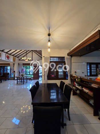 Hunian Elit LB 350m2 Siap Pakai Desain Elegan di Lebak Bulus, Jakarta Selatan Hunian Elit LB 350m2 Siap Pakai Desain Elegan di Lebak Bulus, Jakarta Selatan
