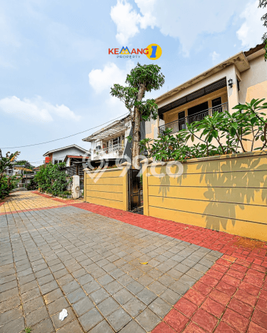 Siap Huni Rumah Mewah 5 Kamar di Kebayoran Baru Dekat ke Mana Saja Siap Huni Rumah Mewah 5 Kamar di Kebayoran Baru Dekat ke Mana Saja