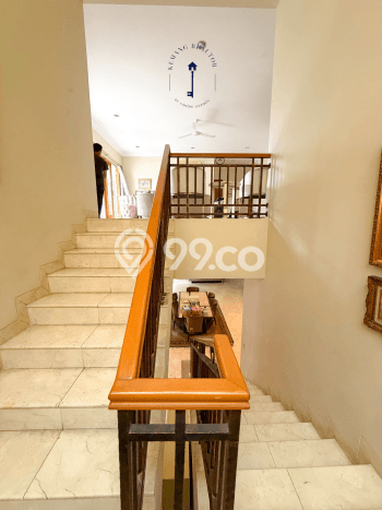 Hunian Elit LB 650m2 Siap Pakai Desain Elegan di Kemang, Jakarta Selatan Hunian Elit LB 650m2 Siap Pakai Desain Elegan di Kemang, Jakarta Selatan