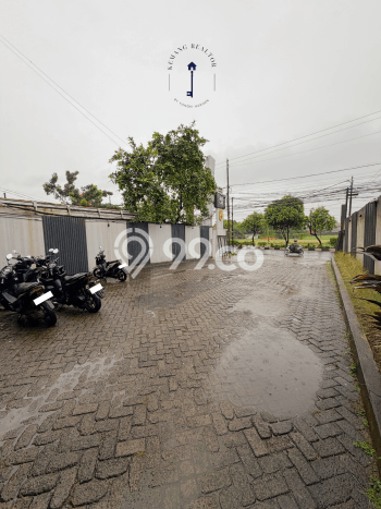 Unit Komersial Dijual di Jakarta Selatan LT 1086m2 & LB 650m2 Unit Komersial Dijual di Jakarta Selatan LT 1086m2 & LB 650m2