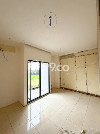 Unit Komersial Dijual di Jakarta Selatan LT 1086m2 & LB 650m2 Unit Komersial Dijual di Jakarta Selatan LT 1086m2 & LB 650m2