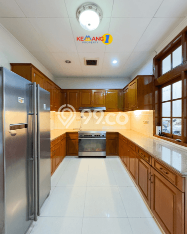 Hunian Ideal dengan LT 630m2 & LB 265m2 Dikontrakkan di Kemang Hunian Ideal dengan LT 630m2 & LB 265m2 Dikontrakkan di Kemang