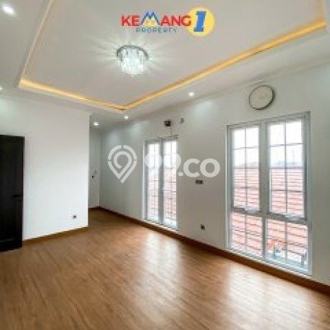Rumah Elit Modern Tanpa Renovasi di Pejaten Jakarta Selatan Rumah Elit Modern Tanpa Renovasi di Pejaten Jakarta Selatan