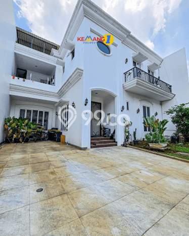 Rumah Luxury Modern Tanpa Renovasi di Green garden Jakarta Barat Rumah Luxury Modern Tanpa Renovasi di Green garden Jakarta Barat