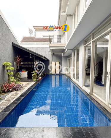 For Sale! Luxury House LT 228m2 Desain Elegan di Kemang For Sale! Luxury House LT 228m2 Desain Elegan di Kemang