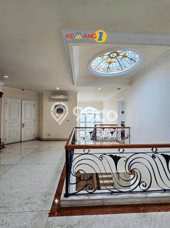 Dijual Rumah Mewah Elegan Dengan View Eksklusif di Kemanggisan, Jakarta Barat Dijual Rumah Mewah Elegan Dengan View Eksklusif di Kemanggisan, Jakarta Barat