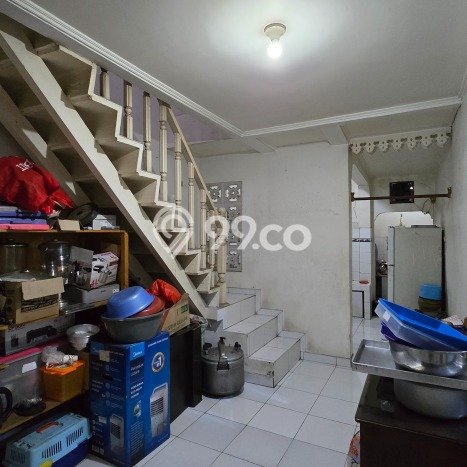 Dijual Rumah Luas Megah Dengan View Cantik di Srengseng, Jakarta Barat Dijual Rumah Luas Megah Dengan View Cantik di Srengseng, Jakarta Barat