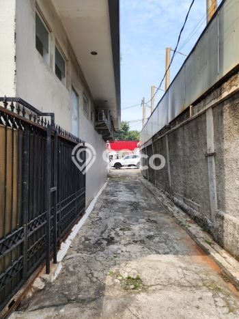 Siap Huni Hunian Elit 4 Kamar di Kebayoran Baru Dekat ke Mana Pun Siap Huni Hunian Elit 4 Kamar di Kebayoran Baru Dekat ke Mana Pun