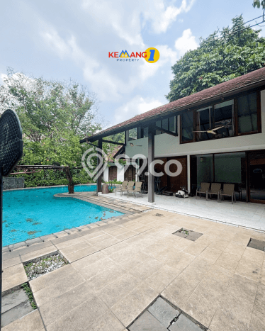 For Sale! Luxury House LT 1000m2 Desain Elegan di Kemang For Sale! Luxury House LT 1000m2 Desain Elegan di Kemang