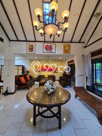 Hunian Elit LB 350m2 Siap Pakai Desain Elegan di Lebak Bulus, Jakarta Selatan Hunian Elit LB 350m2 Siap Pakai Desain Elegan di Lebak Bulus, Jakarta Selatan