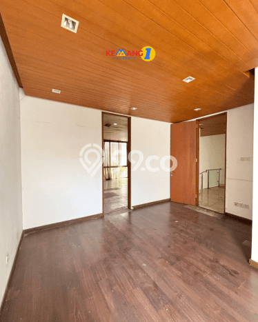 Rumah Mewah LB 360m2 Siap Pakai Desain Elegan di Kemang, Jakarta Selatan Rumah Mewah LB 360m2 Siap Pakai Desain Elegan di Kemang, Jakarta Selatan