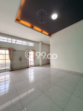 Ready to Use! Luxury House LT 1390m2 Desain Modern di Pondok Labu Ready to Use! Luxury House LT 1390m2 Desain Modern di Pondok Labu